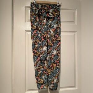 Tropical Floral Print Ankle Pants